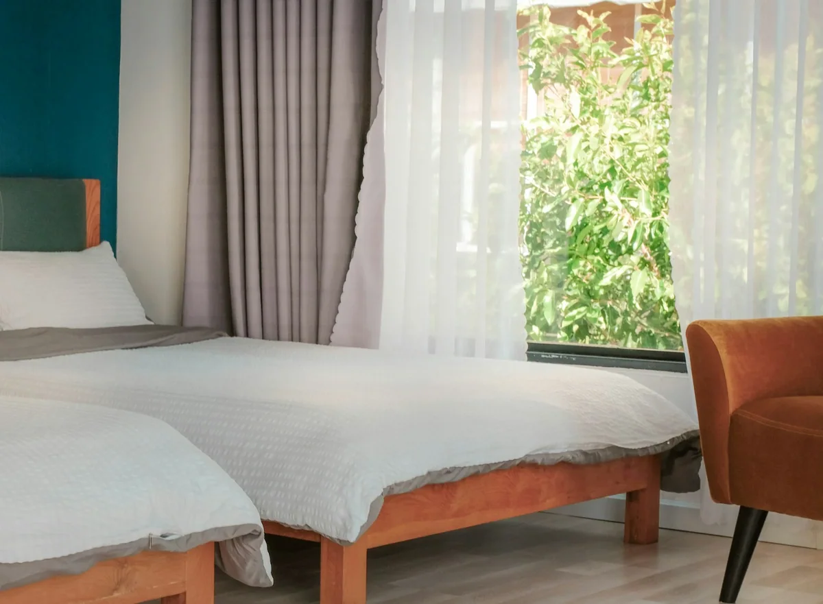 Một ngôi nhà vườn mở cửa đón khách