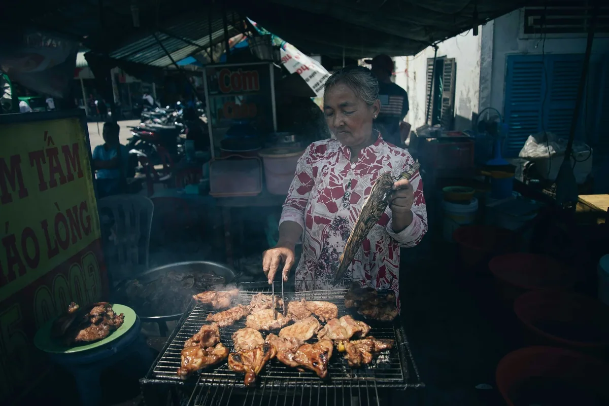 Món quen của từng vùng, gom về một bàn ăn