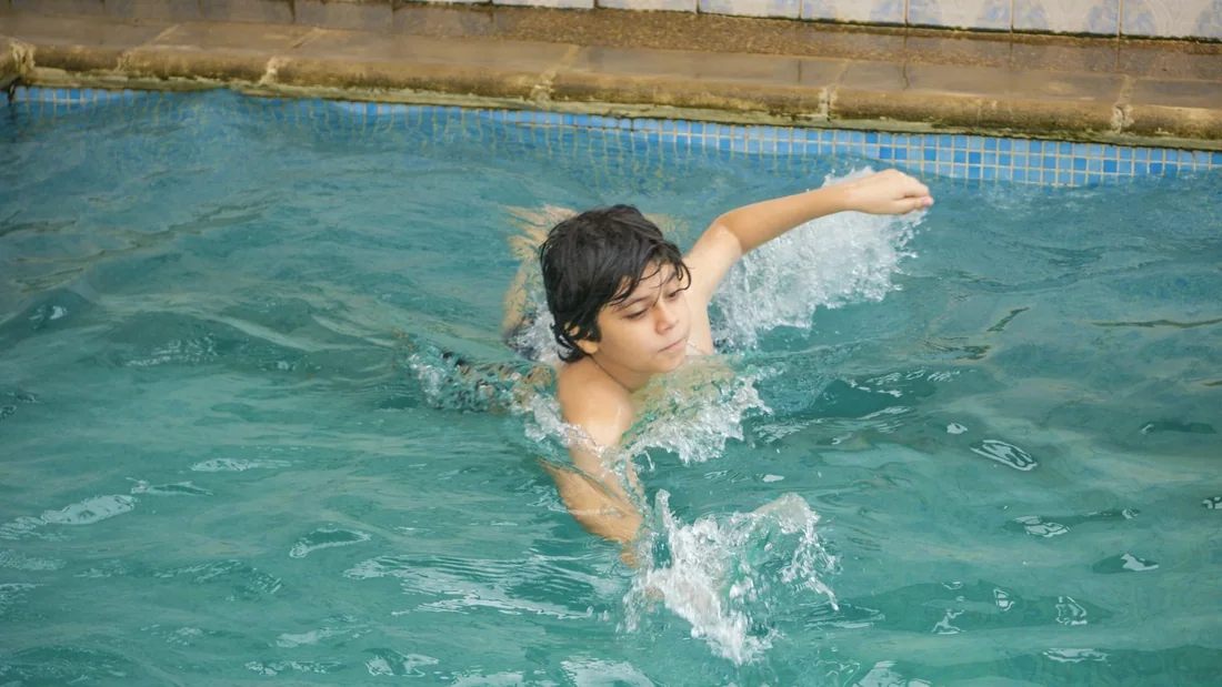 Bơi sải nâng cao cho trẻ