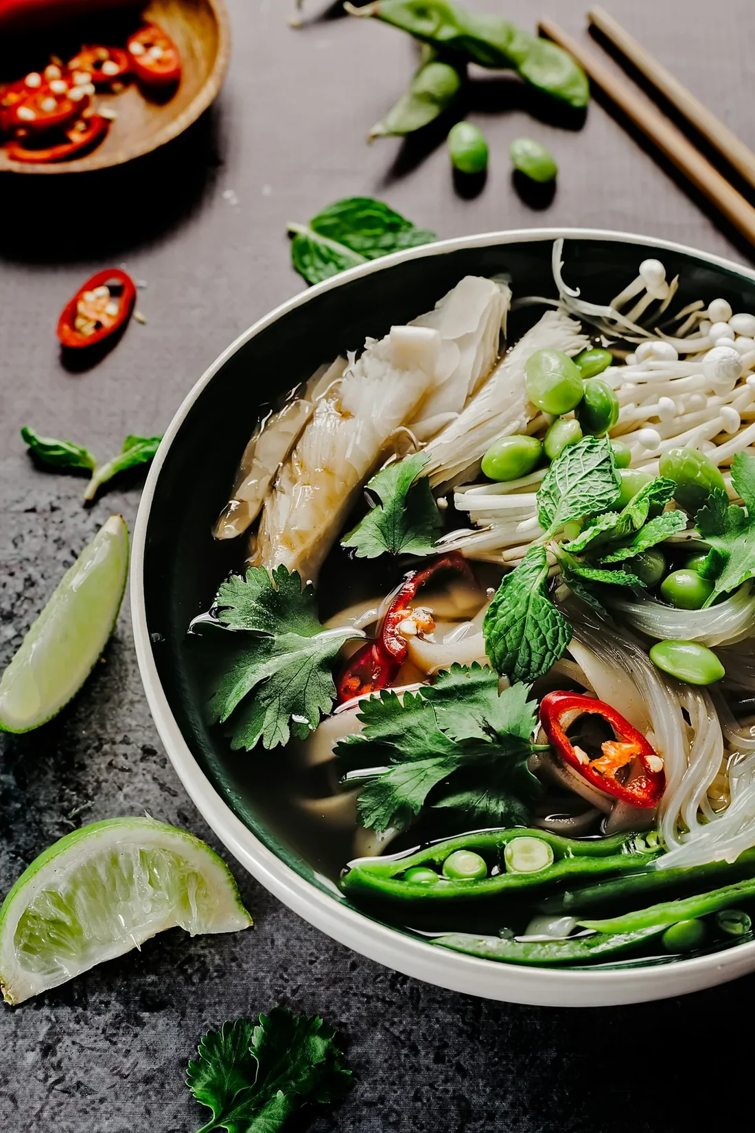 Phở gà ta xé tay
