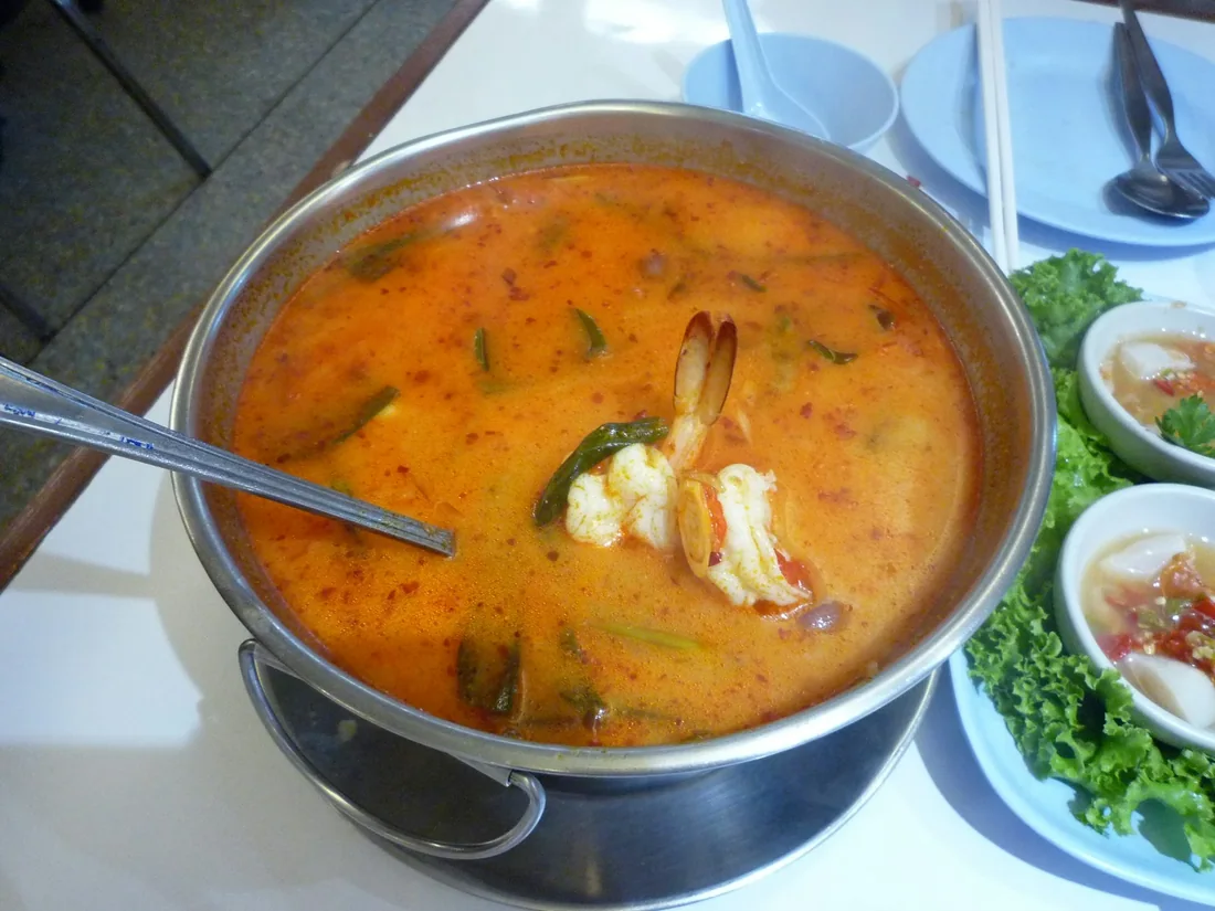 Lẩu thái hải sản chua cay