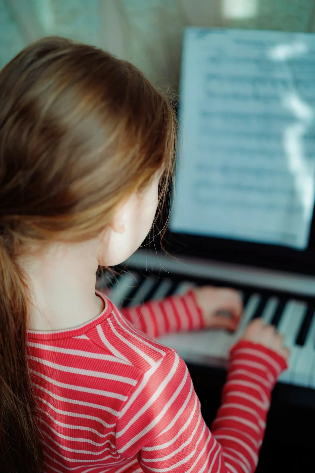 Piano nhóm cho trẻ 6–10 tuổi