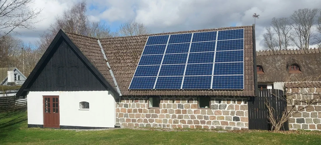 Hệ 8 kWp cho nhà vườn mái ngói