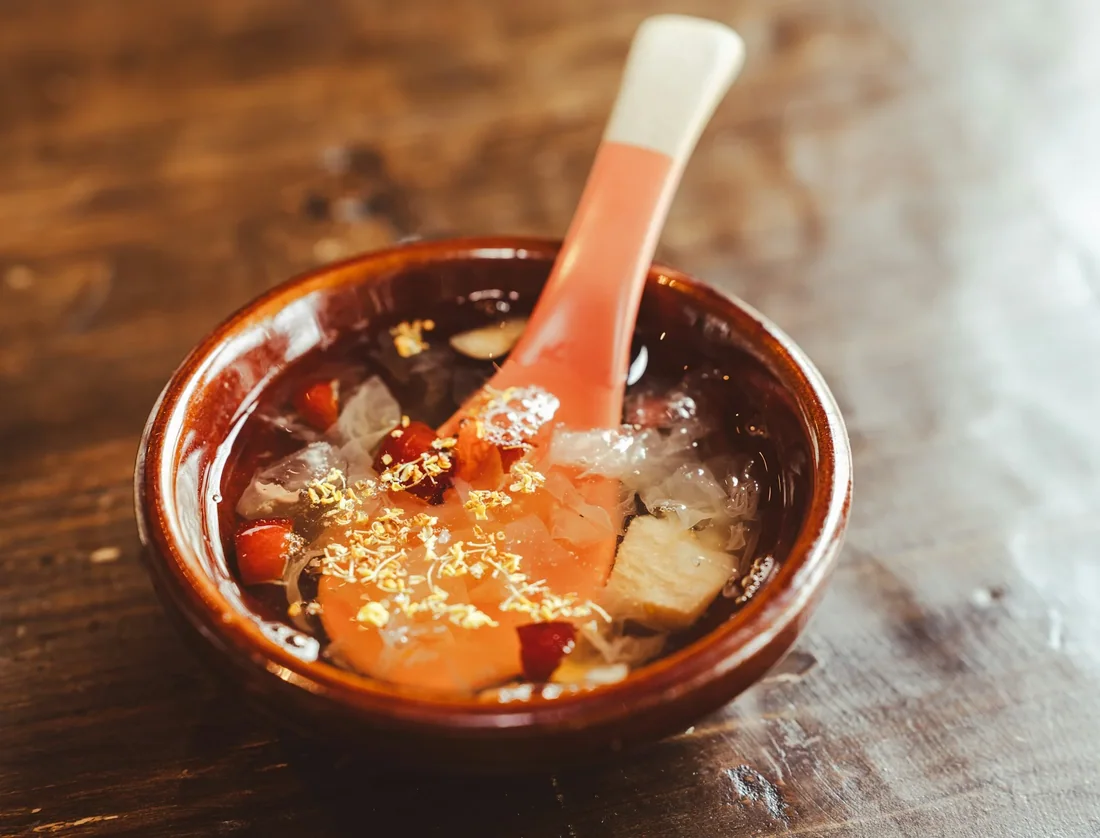 Chè dưỡng nhan tuyết nhĩ táo đỏ