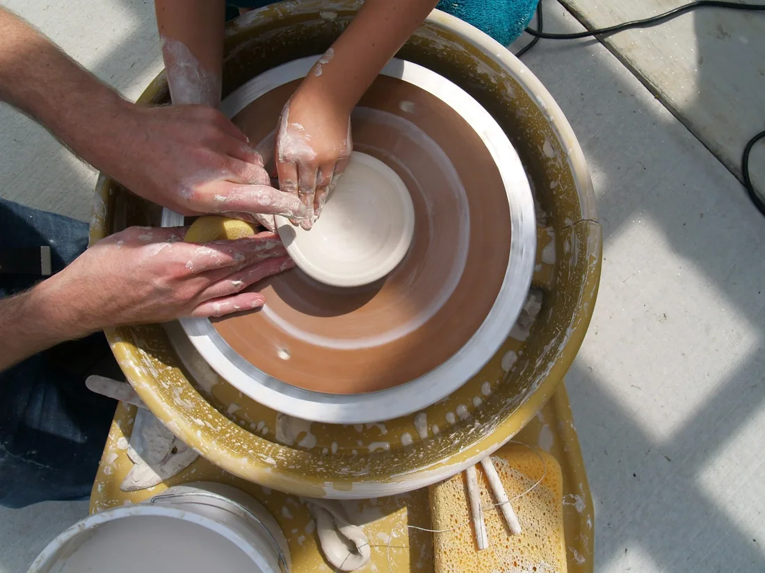 Workshop bố mẹ và bé cùng bàn xoay
