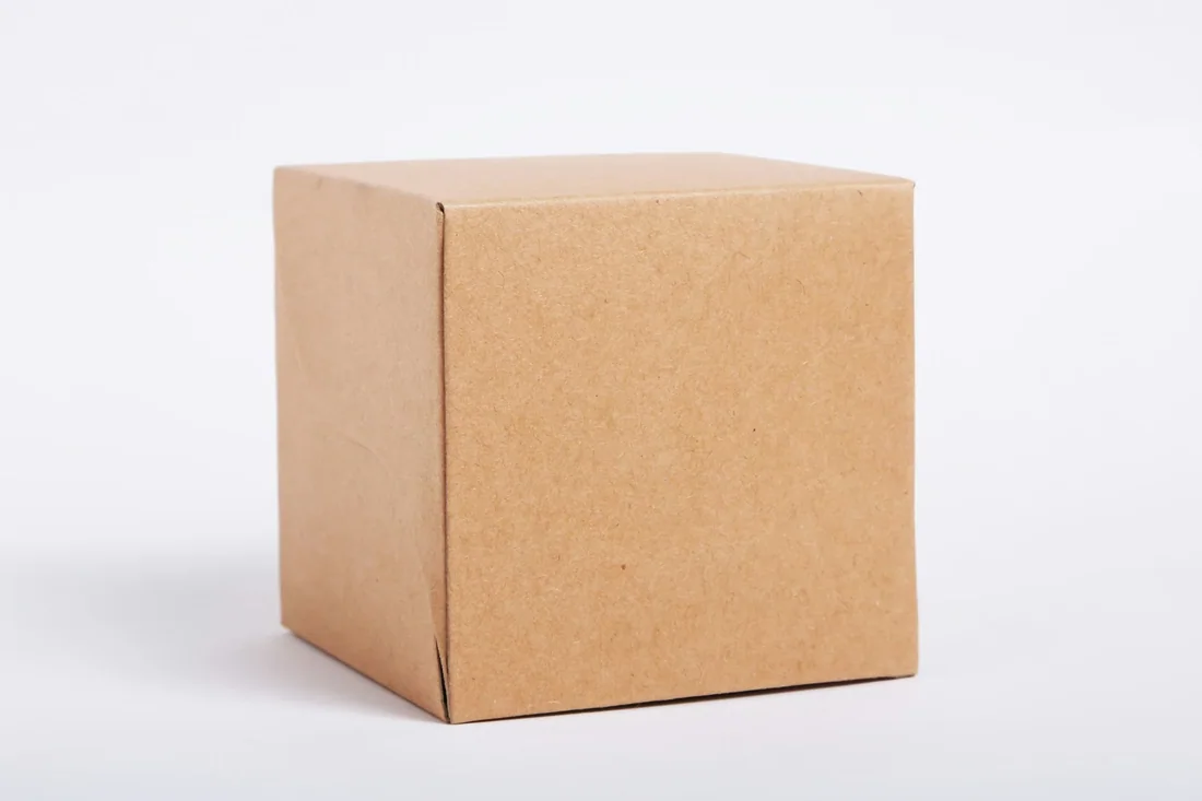 Hộp kraft vuông gấp sẵn nếp